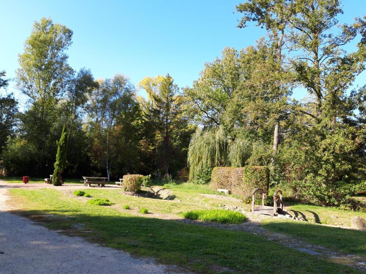 Les Buissonnets Saint-Honore-les-Bains Exterior foto